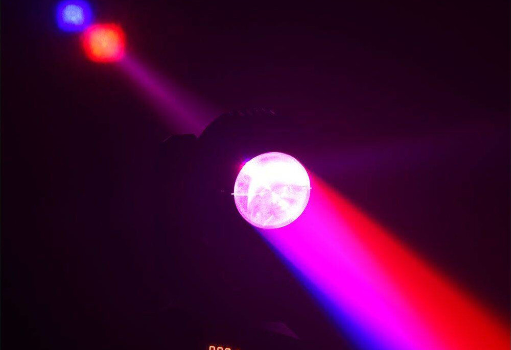Reflektor LIGHT4ME LED Par Twin Beam 210 tryby efekty mikrofony regulacja