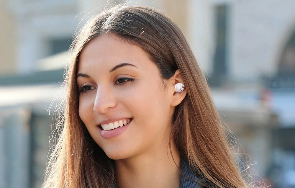 słuchawki dźwięk brzmienie bezprzewodowe etui ładowanie czas pracy bluetooth sterowanie obsługa jakość dźwięk