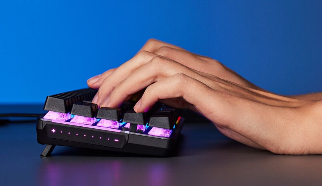Klawiatura ASUS ROG Falchion Ace - Ergonomiczne kąty nachylenia