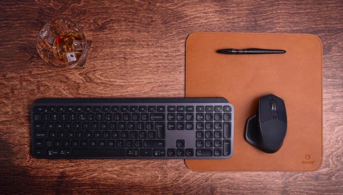 Podkładka BALTAN BALT MP 001 skórzana Antypoślizgowy spód Łatwa w czyszczeniu wymiary Podkładka pod mysz komfort użytkowania trwałość wysoka jakość