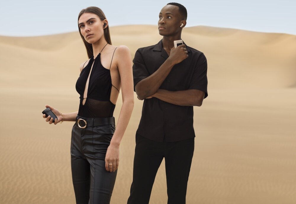 SŁUCHAWKI BLUETOOTH URBANISTA PHOENIX hybrydowa aktywna redukcja szumów, tryb przezroczystości, połączenie wielopunktowe, czas odtwarzania 8 godzin, 34 godziny rezerwy baterii, mikrofony z redukcją szumów, automatyczne wykrywanie w uchu, wodoodporne słuchawki IPX4, obsługa aplikacji, bluetooth® 5.2, wsparcie aplikacji (Equalizer)