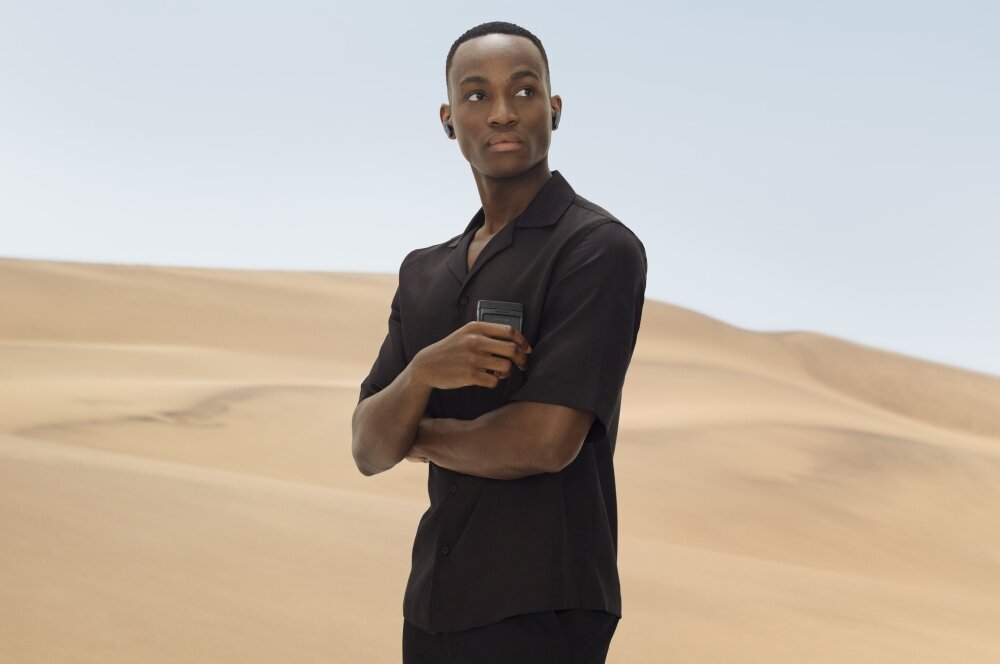 SŁUCHAWKI BLUETOOTH URBANISTA PHOENIX hybrydowa aktywna redukcja szumów, tryb przezroczystości, połączenie wielopunktowe, czas odtwarzania 8 godzin, 34 godziny rezerwy baterii, mikrofony z redukcją szumów, automatyczne wykrywanie w uchu, wodoodporne słuchawki IPX4, obsługa aplikacji, bluetooth® 5.2, wsparcie aplikacji (Equalizer)