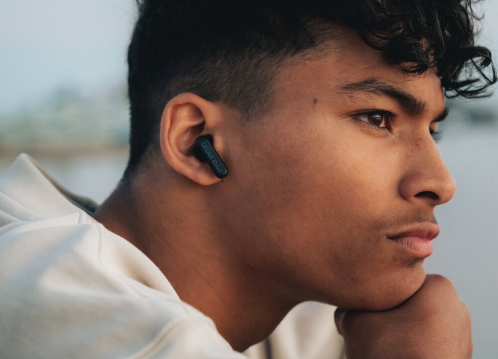 Słuchawki douszne URBANISTA Copenhagen styl sterowanie czas pracy ruch swoboda