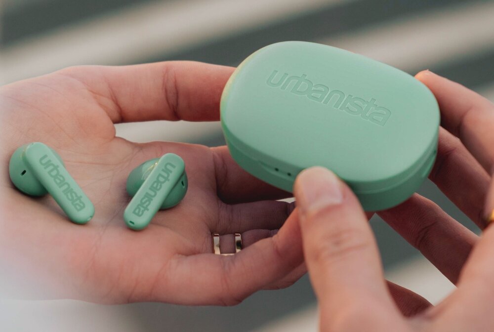 Słuchawki douszne URBANISTA Copenhagen styl sterowanie czas pracy ruch swoboda