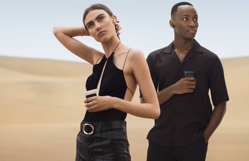 SŁUCHAWKI BLUETOOTH URBANISTA PHOENIX hybrydowa aktywna redukcja szumów, tryb przezroczystości, połączenie wielopunktowe, czas odtwarzania 8 godzin, 34 godziny rezerwy baterii, mikrofony z redukcją szumów, automatyczne wykrywanie w uchu, wodoodporne słuchawki IPX4, obsługa aplikacji, bluetooth® 5.2, wsparcie aplikacji (Equalizer)