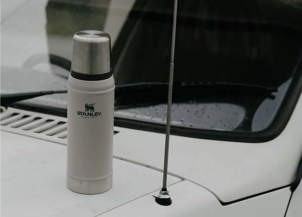 Termos STANLEY Legendary Classic jasnoszary wykonanie pojemnosc 750ml