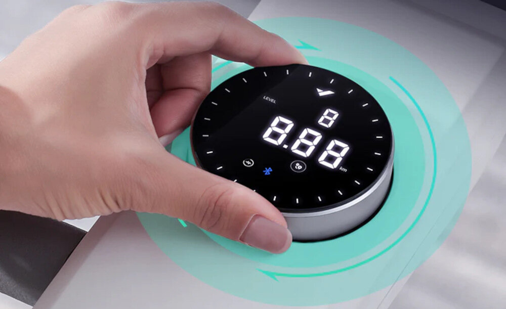 Rower spinningowy MERACH Swan regulacja oporu w zakresie od 1 do 32 poziomów pokrętło z wyświetlaczem