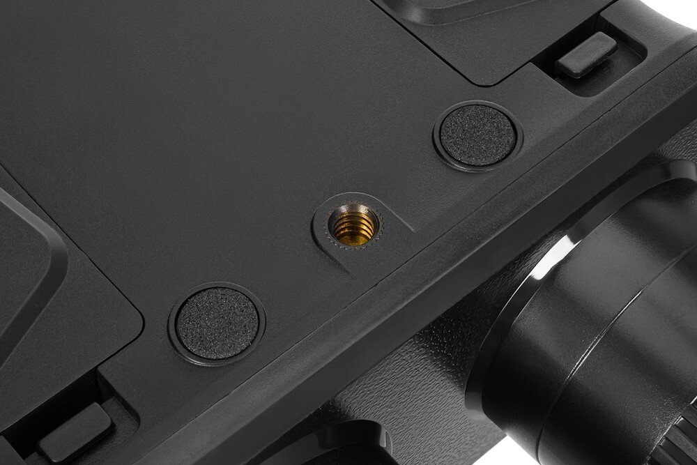 Lornetka LEVENHUK Atom Digital DNB100 1-5x24   filmy z dźwiękiem w jakości Full HD Zdjęcia zapisywane są w rozdzielczości do 10MP (4032×2520 pikseli) do 128 GB USB-C 