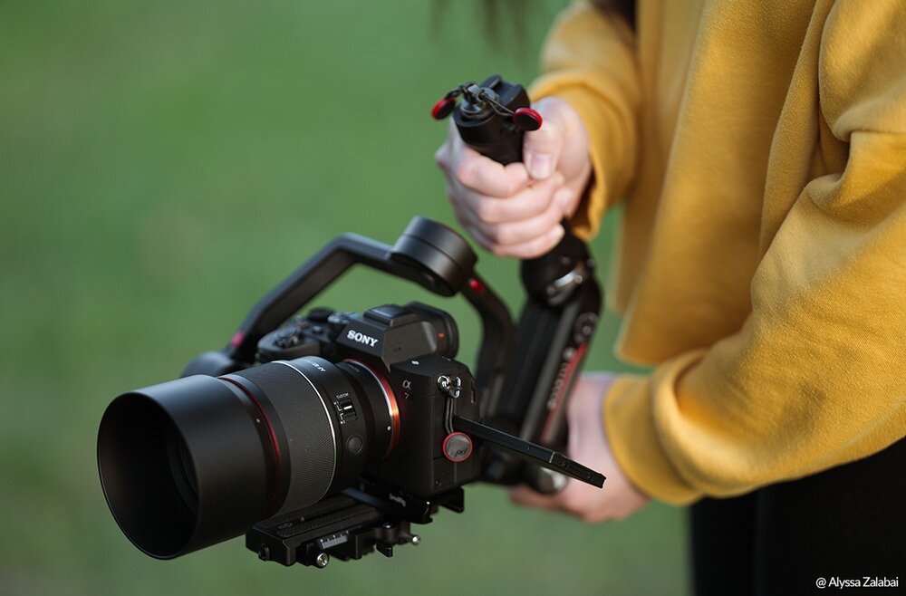 Obiektyw SAMYANG AF 85mm f-1.4 Sony FE II przyciski