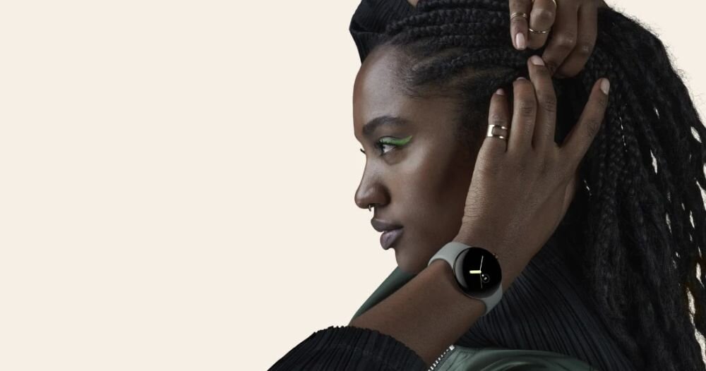 Smartwatch GOOGLE Pixel Watch ekran bateria czujniki zdrowie sport pasek ładowanie pojemność rozdzielczość łączność sterowanie krew puls rozmowy smartfon aplikacja