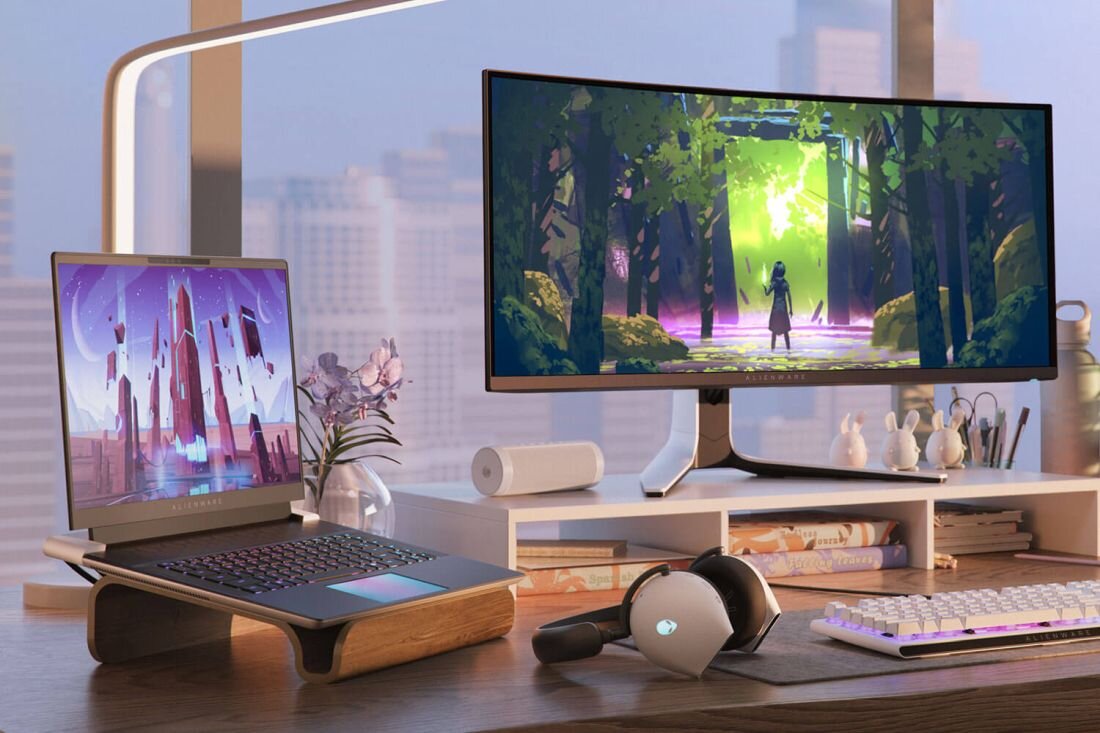 Laptop DELL Alienware x16 - Thunderbolt 4
