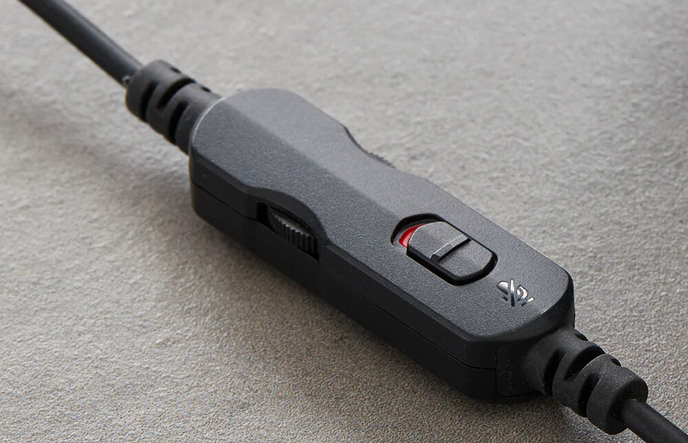 Słuchawki HYPERX CloudX Chat gra gaming przewodowość waga komfort poduszki nauszniki dopasowanie