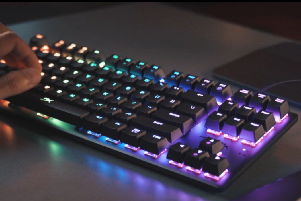 Klawiatura HYPERX Alloy Origins Core Aqua wyposażenie tryb klawisze zabawa pamięć regulacja dynamika podświetlenie trwałość