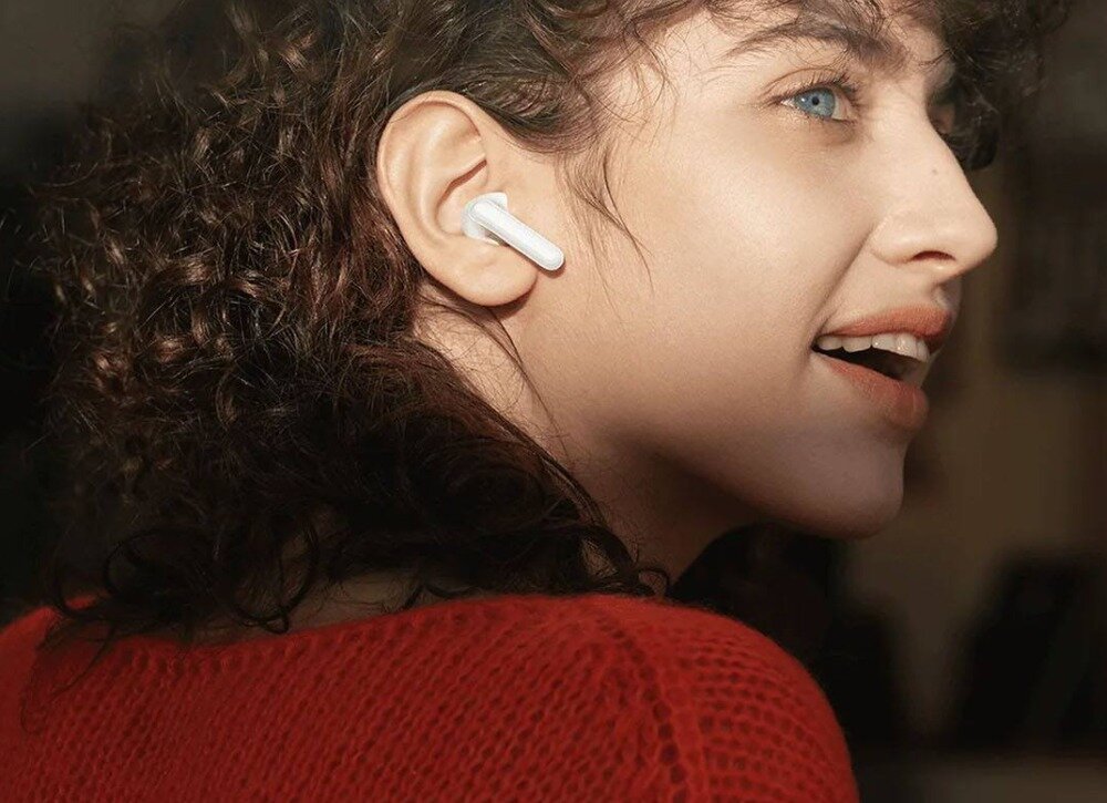 XIAOMI REDMI BUDS 4 LITE design komfort lekkość dźwięk jakość wrażenia słuchowe ergonomia lekkość sport aktywność podróże czas pracy działanie akumulator