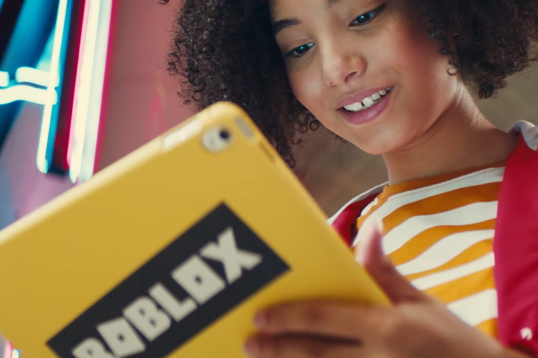 Zestaw figurek JAZWARES Roblox Field Trip Z: Principal Boss zabawa gra uciecha kolekcjonerskie przygoda