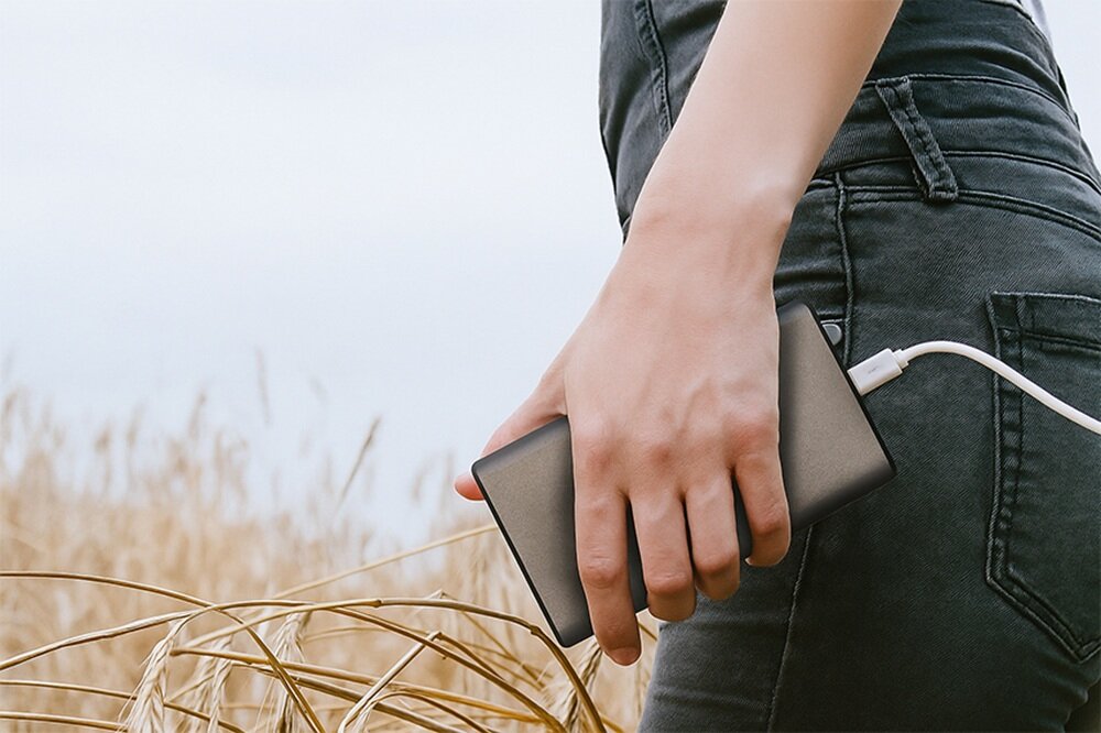 Powerbank EXTRALINK EPB-127 30000mAh Srebrny trzy złącza wejściowe, łatwa obsługa, wygodne użytkowanie