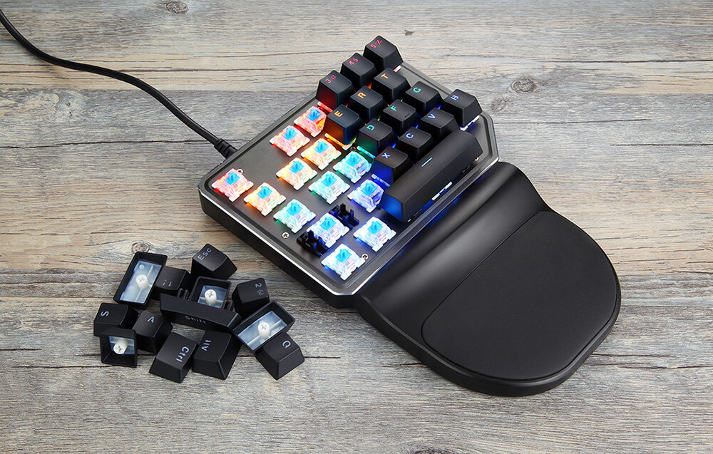 Klawiatura MOTOSPEED Dla graczy Anti-ghosting Podświetlenie RGB tryby podświetlenia Mechaniczna wytrzymała