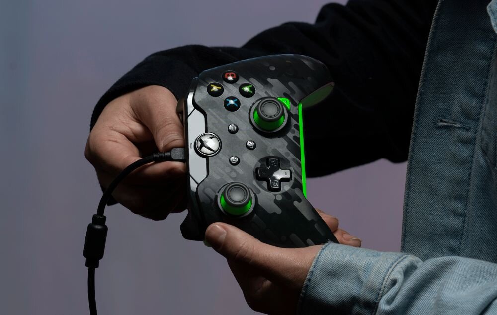 Kontroler PDP   konsola pc komputer smartfon android sterowanie kompatybilność przyciski gałki analogi łączność bateria zasilanie spusty panel obudowa waga zasięg