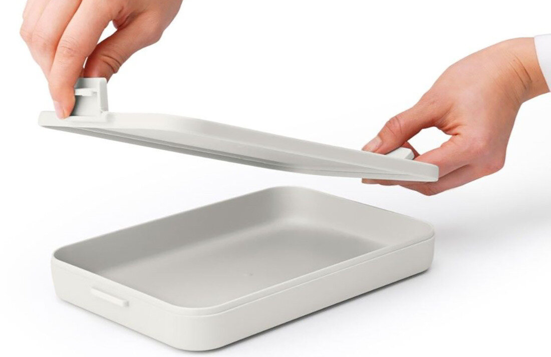 Lunch box BRABANTIA 202926 Przemyślany design stlowy elegancki szczelna pokrywa z klipsami zabepieczenie jedzenie świeżość