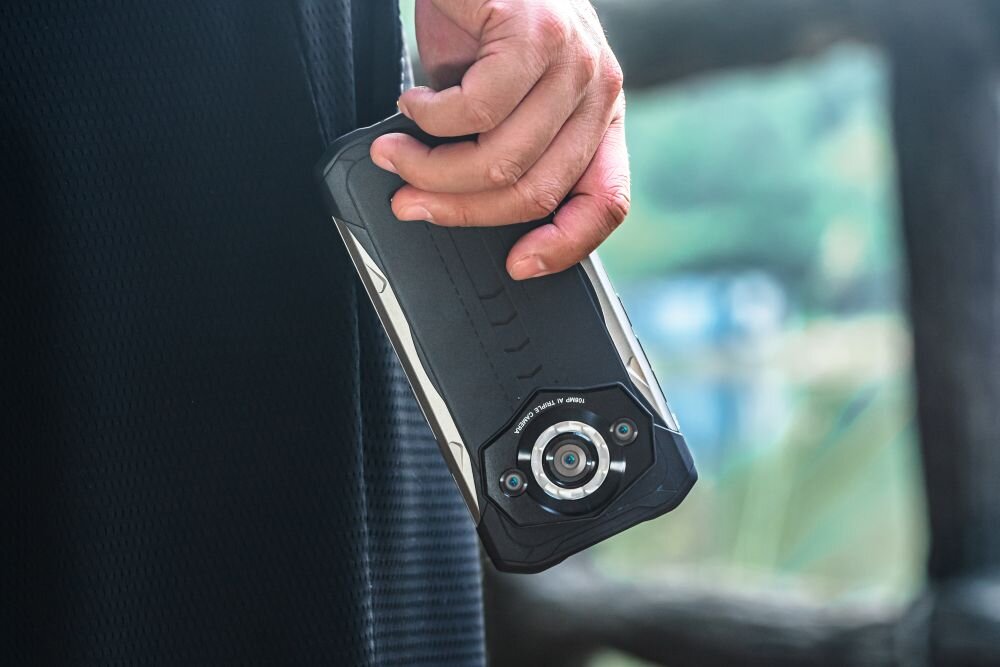 Smartfon DOOGEE S99   ekran bateria aparat procesor ram pamięć pojemność rozdzielczość zdjęcia filmy opis dane cechy blokady system łączność wifi bluetooth obudowa szkło odporność porty muzyka transfer sieć przekątna matryca waga czujniki oled amoled ips