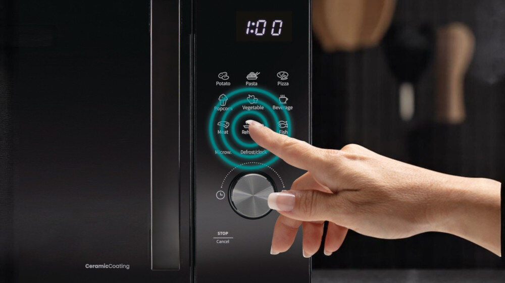 HISENSE H23MOBSD1HG kuchenka mikrofalowa panel sterowanie pokrętło programy automatyczne ziemniaki makaron pizza popcorn warzywa napoje mięso odgrzewanie eco ryba