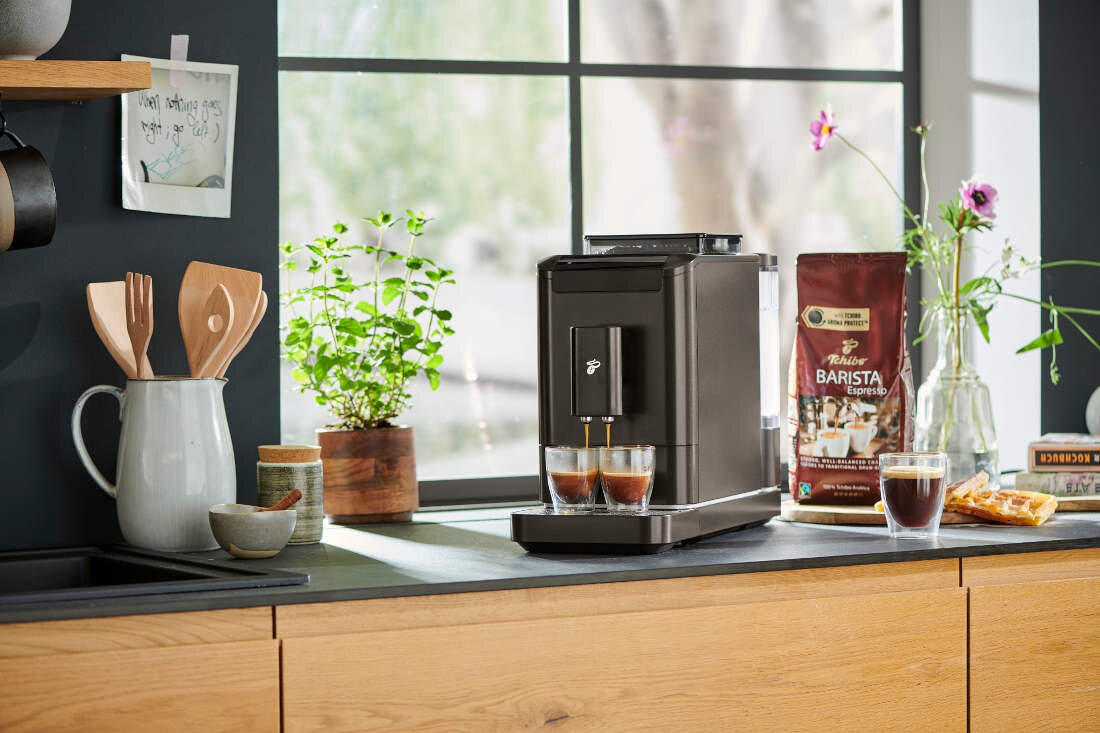 Ekspres TCHIBO Esperto 2 Caffe Srebrny cztery okresy czasu
