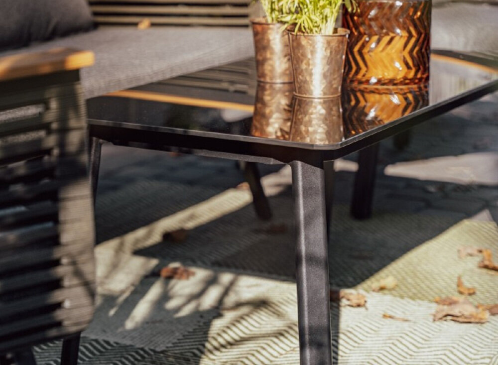 Zestaw mebli ogrodowych MIRPOL Holand Grafitowy stoli blat ze szkła hartowanego odporne na drobne zarysowania do codziennego użytkowania