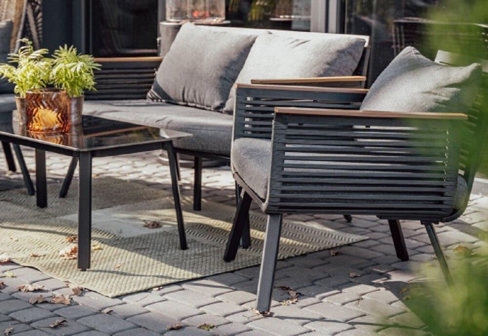 Zestaw mebli ogrodowych MIRPOL Holand Grafitowy do picia kawy czytania książki słuchania muzyki dwa fotele wyprofilowane siedziska wypoczynek w dowolnej pozycji