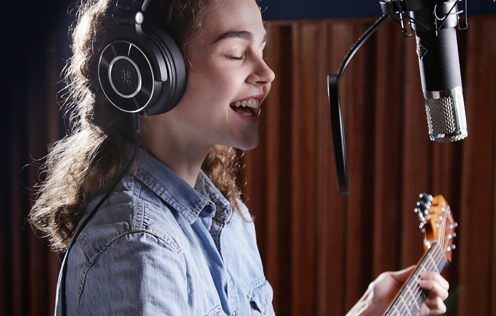 Słuchawki nauszne ONEODIO Monitor 60 dzwiek muzyka jakosc brzmienie piosenki 