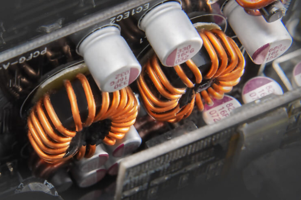Zasilacz COUGAR GEM1050 1200W 80 Plus Gold modularny wsparcie montaż cichy trawałość