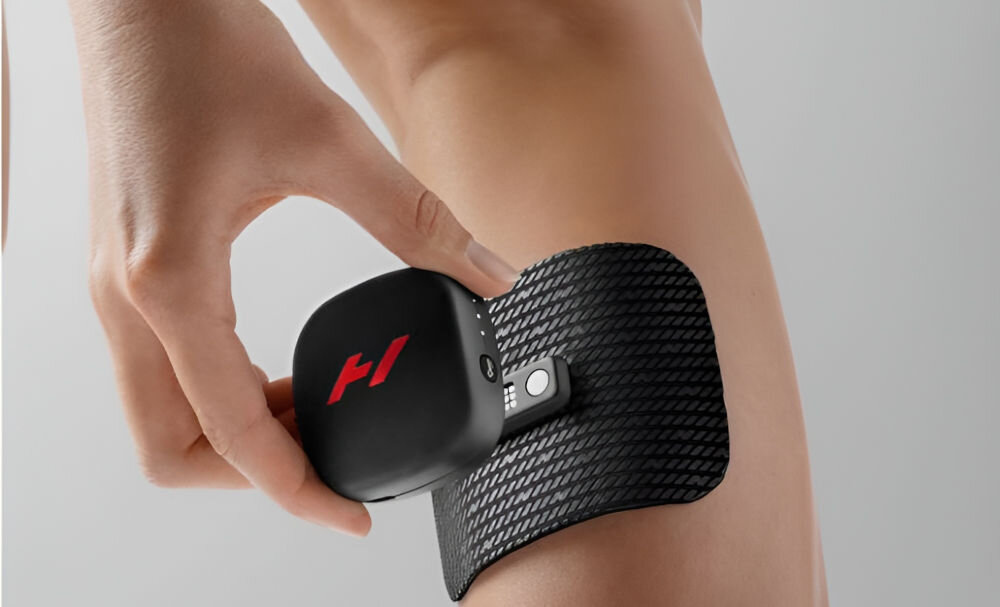 Masażer HYPERICE Venom Go terapia ciepłem wibracje skuteczna ulga w bólu rozluźnienie spiętych mięśni kompaktowa konstrukcja niewielkie rozmiary wygodny w przenoszeniu precyzyjne skierowanie terapii na obszary wymagające uwagi elastyczność komfort łatwe stosowanie w różnych lokalizacjach skuteczna szybka ulga w bólu