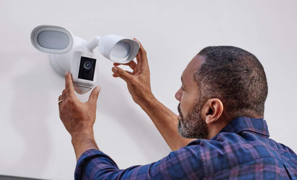 Kamera RING Floodlight Cam Pro wytrzymałość temperatura praca montaż