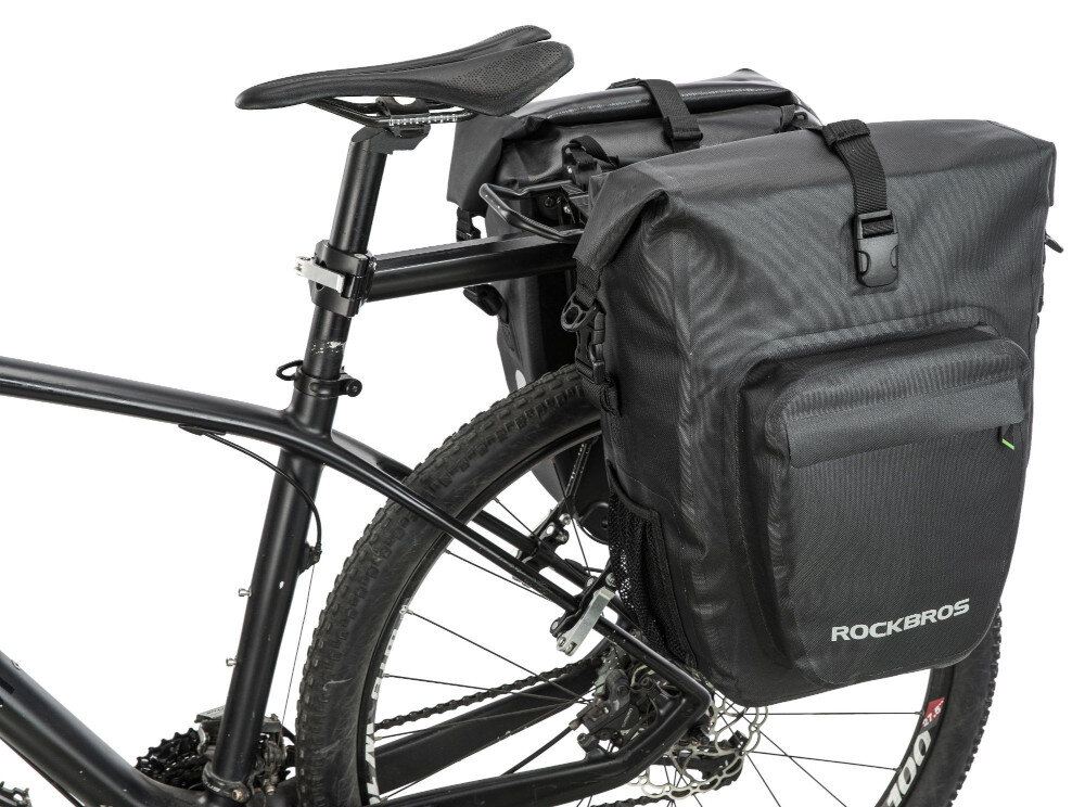 Sakwa rowerowa ROCKBROS AS-001-2BK zdjęcie lifestyle Wygoda i przestrzeń na rowerze 