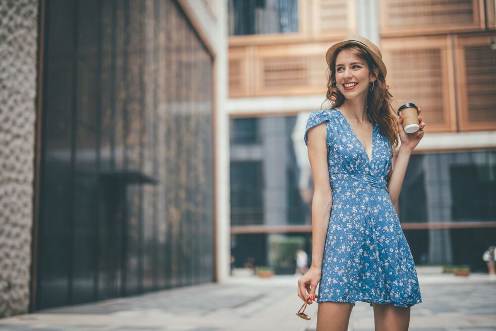 Smartfon ZTE Blade V40   ekran bateria aparat procesor ram pamięć pojemność rozdzielczość zdjęcia filmy opis dane cechy blokady system łączność wifi bluetooth obudowa szkło odporność porty muzyka transfer sieć przekątna matryca waga czujniki oled amoled ips