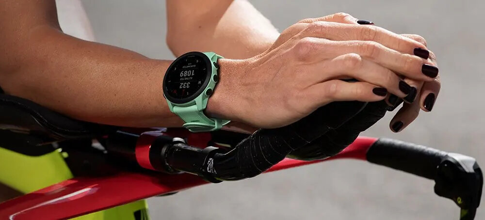SMARTWATCH GARMIN FORERUNNER 745 ekran bateria czujniki zdrowie sport pasek ładowanie pojemność rozdzielczość łączność sterowanie krew puls rozmowy smartfon aplikacja 