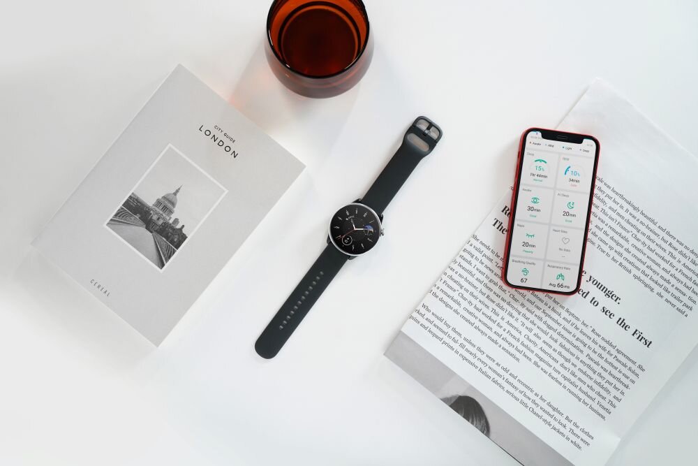 Smartwatch AMAZFIT GTR Mini ekran bateria czujniki zdrowie sport pasek ładowanie pojemność rozdzielczość łączność sterowanie krew puls rozmowy smartfon aplikacja