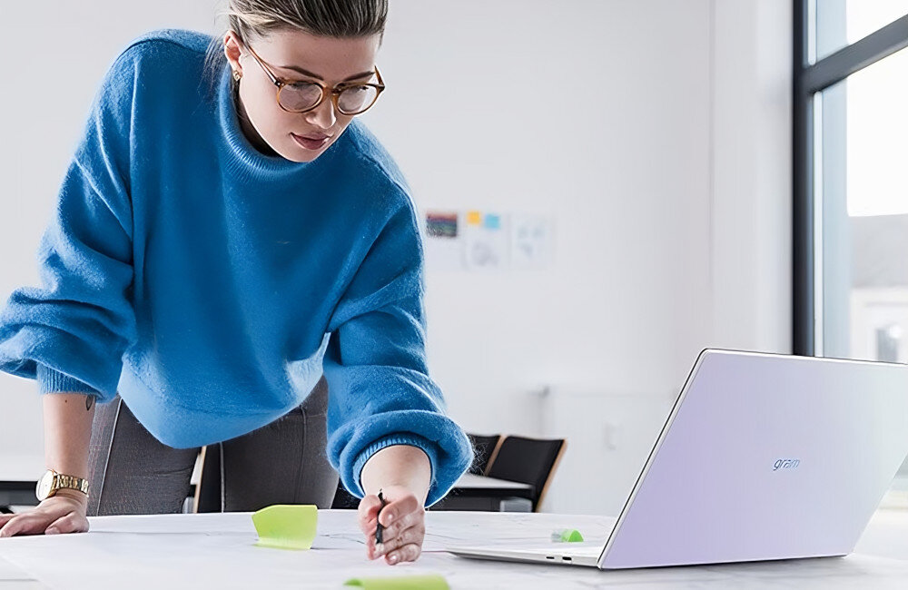 Laptop LG Gram Style 2023 16Z90RS-G.AA77Y bateria pojemność ogniwo czas pracy klawiatura podświetlenie