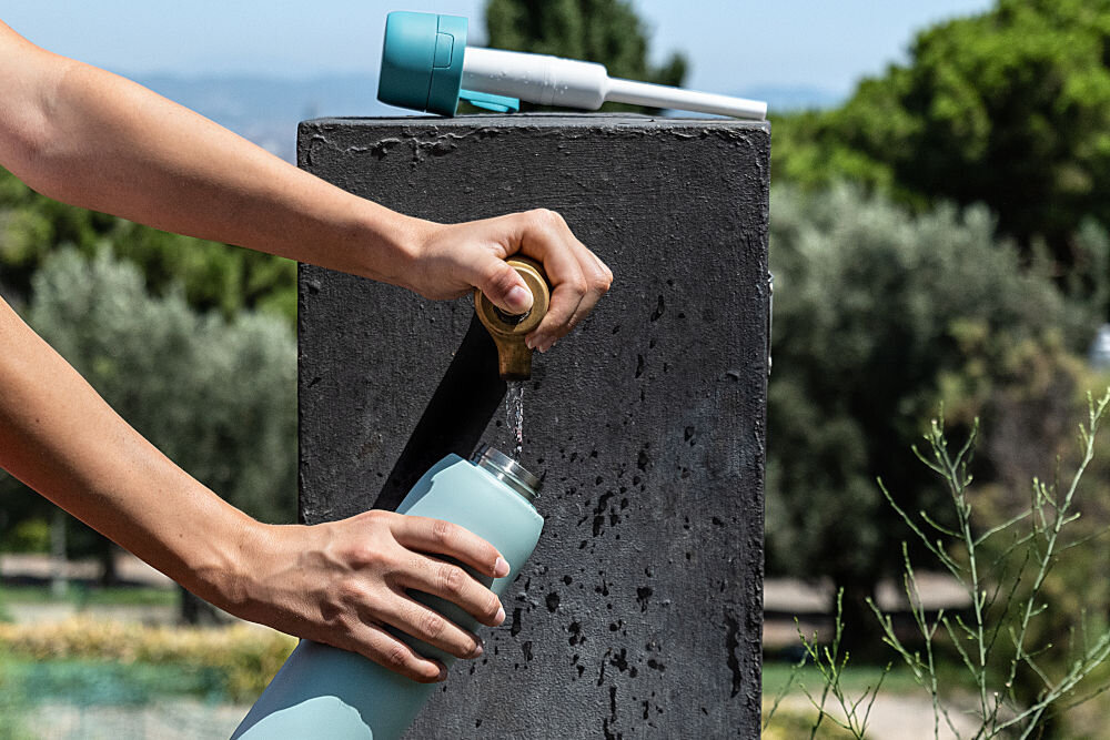 Butelka filtrująca TAPP WATER BottlePro 740 ml Czarny usuwa zanieczyszczenia pozostawia minerały