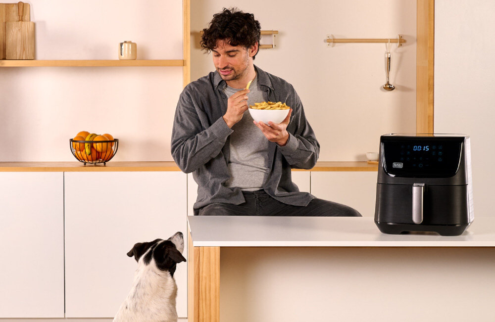 Frytkownica beztluszczowa BLACK&DECKER BXAF5500E Czarny Air Fryer bezpieczne uzytkowanie funkcjonalny system sygnalizacji sygnal dzwiekowy