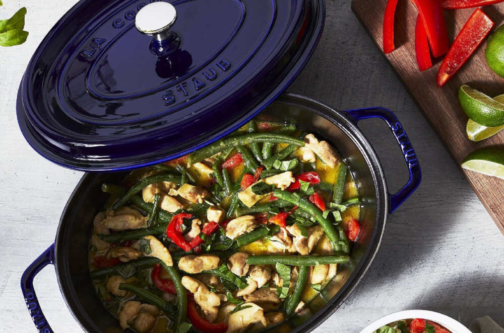 Garnek STAUB La Cocotte 40509-319-0  wygoda komfort uzytkowanie korzystanie wygodne uchwyty