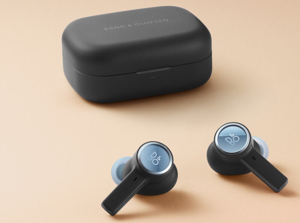 Słuchawki dokanałowe BANG & OLUFSEN Beoplay EX dźwięk jakość bezprzewodowe ładowanie praca brzmienie basy