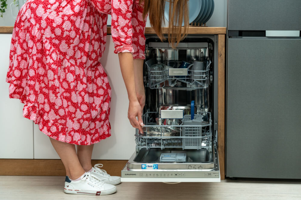 Zmywarka GRUNDIG GSV4P860 składane drabinki