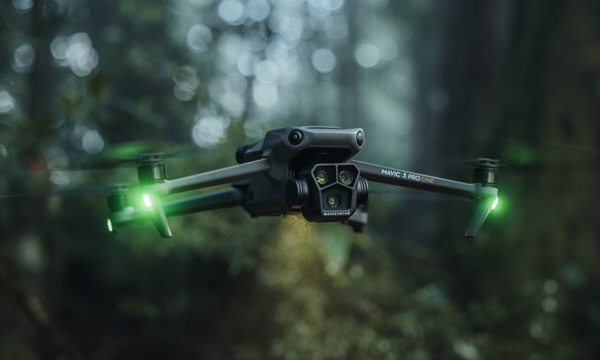Dron DJI Mavic 3 Pro Cine Premium Combo czujniki RTH tempomat planowanie trasa
