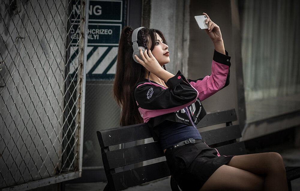 Słuchawki EDIFER Hecate G2BT przetworniki jakość dźwięk pracy komunikacja podświetlenie RGB połączenie ergonomia dopasowane 