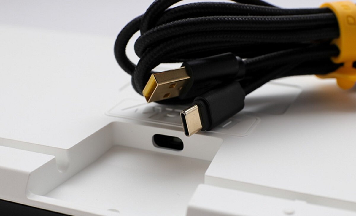 Klawiatura DUCKY One 2 Pro Mini dla pasjonatów Precyzyjna Minimalistyczny design Oświetlenie RGB wydajność