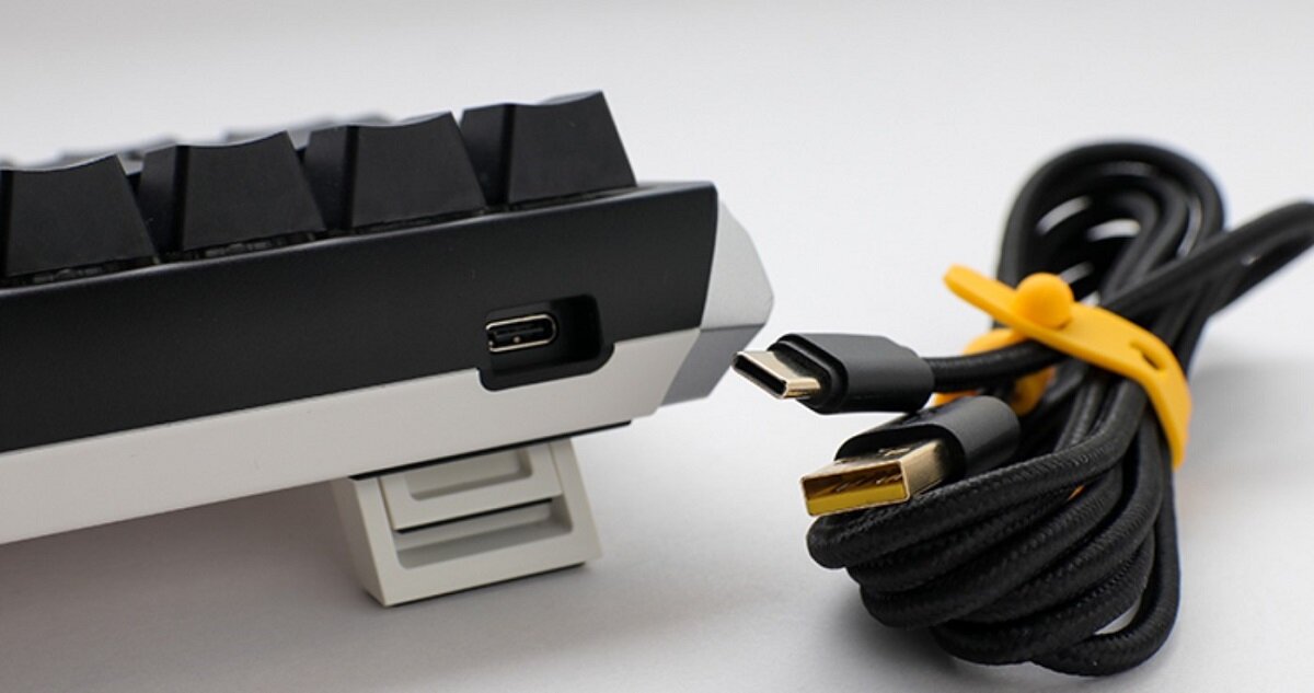 Klawiatura DUCKY One 2 Pro Mini dla pasjonatów Precyzyjna Minimalistyczny design Oświetlenie RGB wydajność