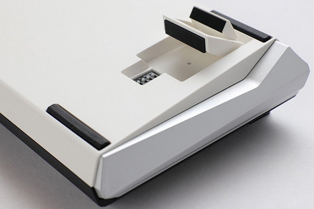 Klawiatura DUCKY One 3 SF Classic Cherry MX Minimalistyczna elegancja Niezawodność funkcjonalność Nakładki PBT szybkie działanie wydajność Odporność Autentyczna akustyka Odłączany port USB Design