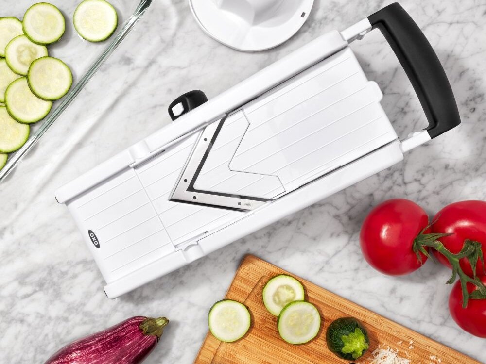 Krajalnica do warzyw OXO O-1155700 Good Grips V-blade ostre, stalowe ostrza, świetne krojenie, bezpieczne użytkowanie, uchwyt do podtrzymywania