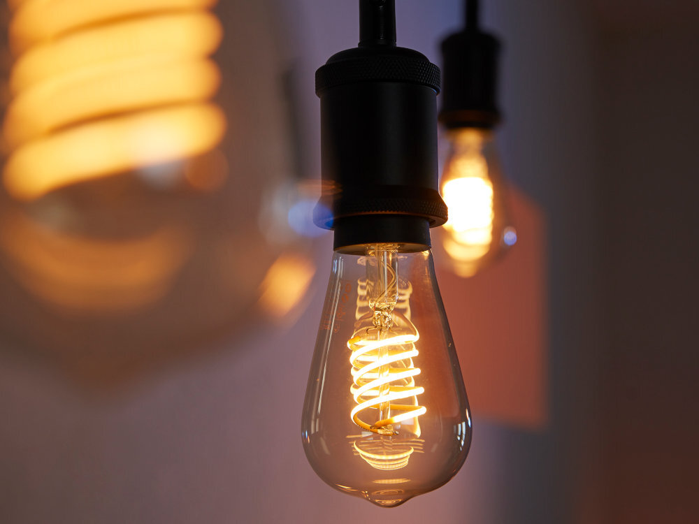 LED PHILIPS HUE Filament 218119 Philips Hue Bluetooth jasne światło dzienne zaprogramowanych trybów ciepłej bieli Koncentracja Relaks