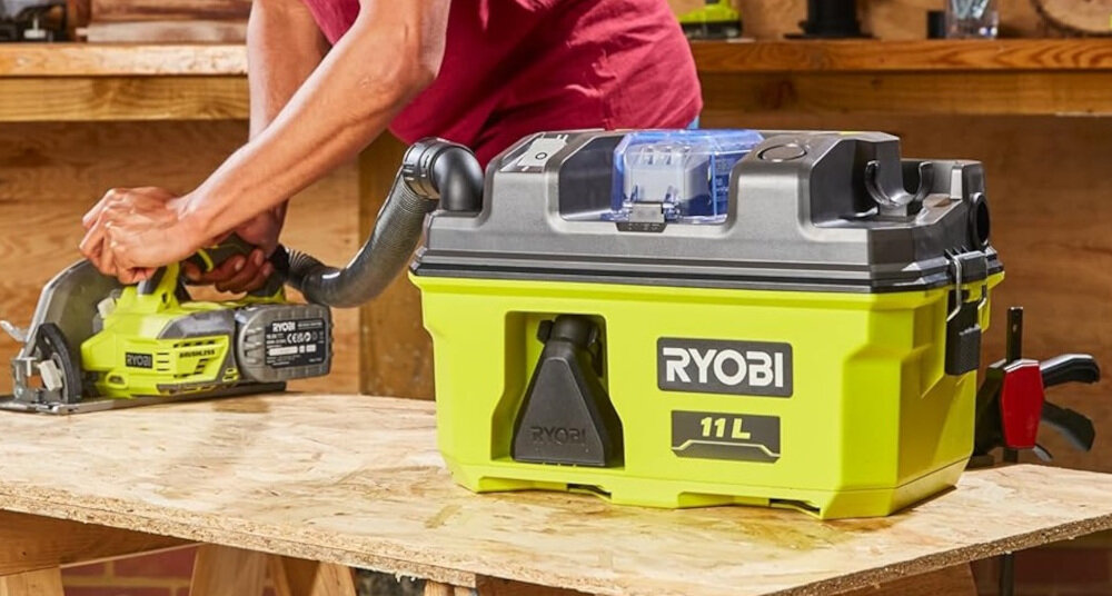 Odkurzacz warsztatowy RYOBI RV1811-0 imponujaca moc ssania 115 AW przeplyw powietrza do 1500 l/min